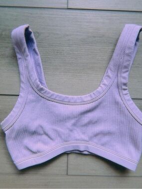 pink victoria’s secret sports bra